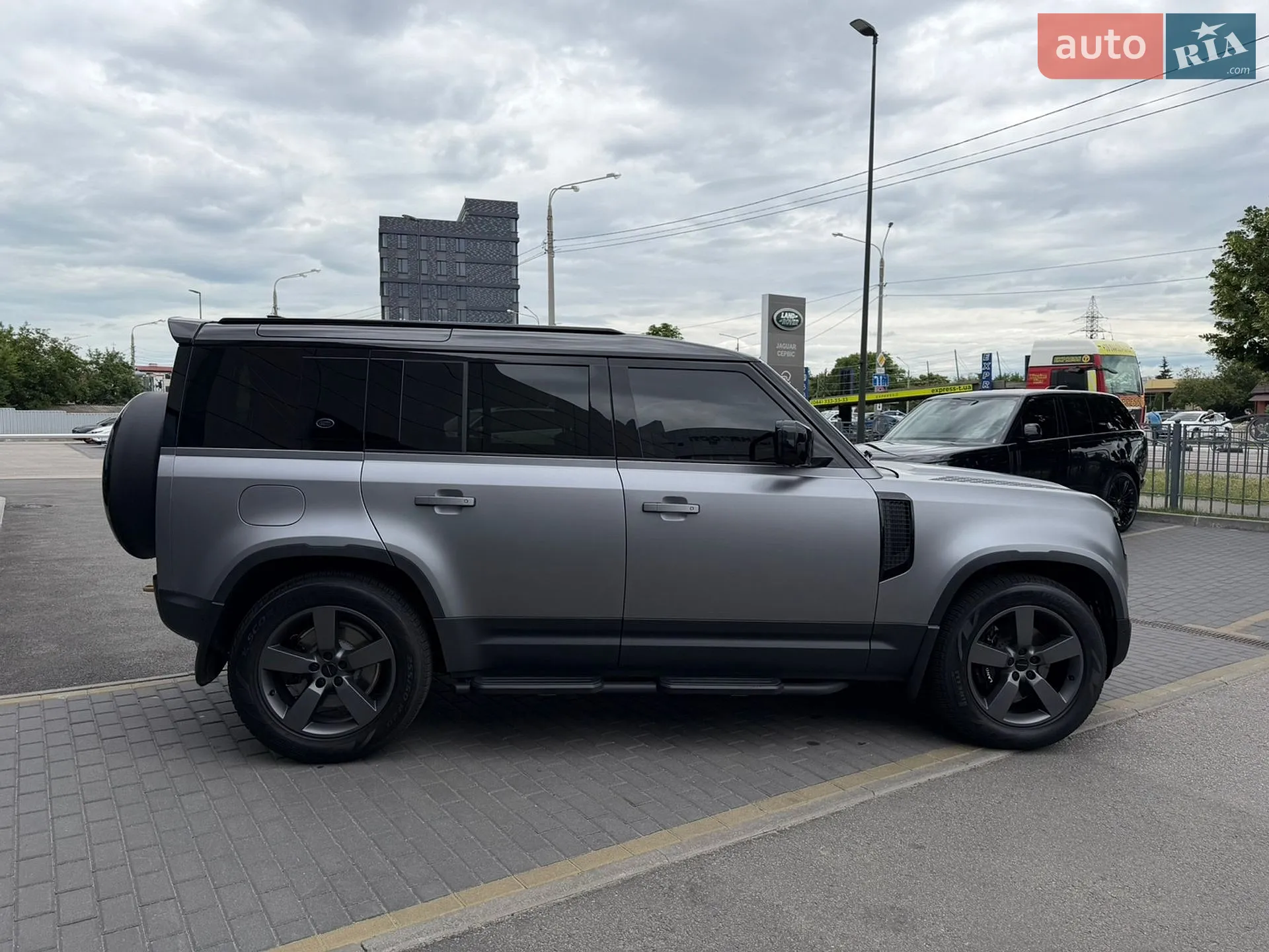 2023 Land Rover Defender - мініатюра 4