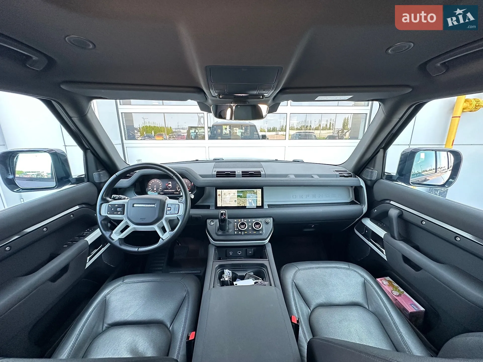 2022 Land Rover Defender - мініатюра 25