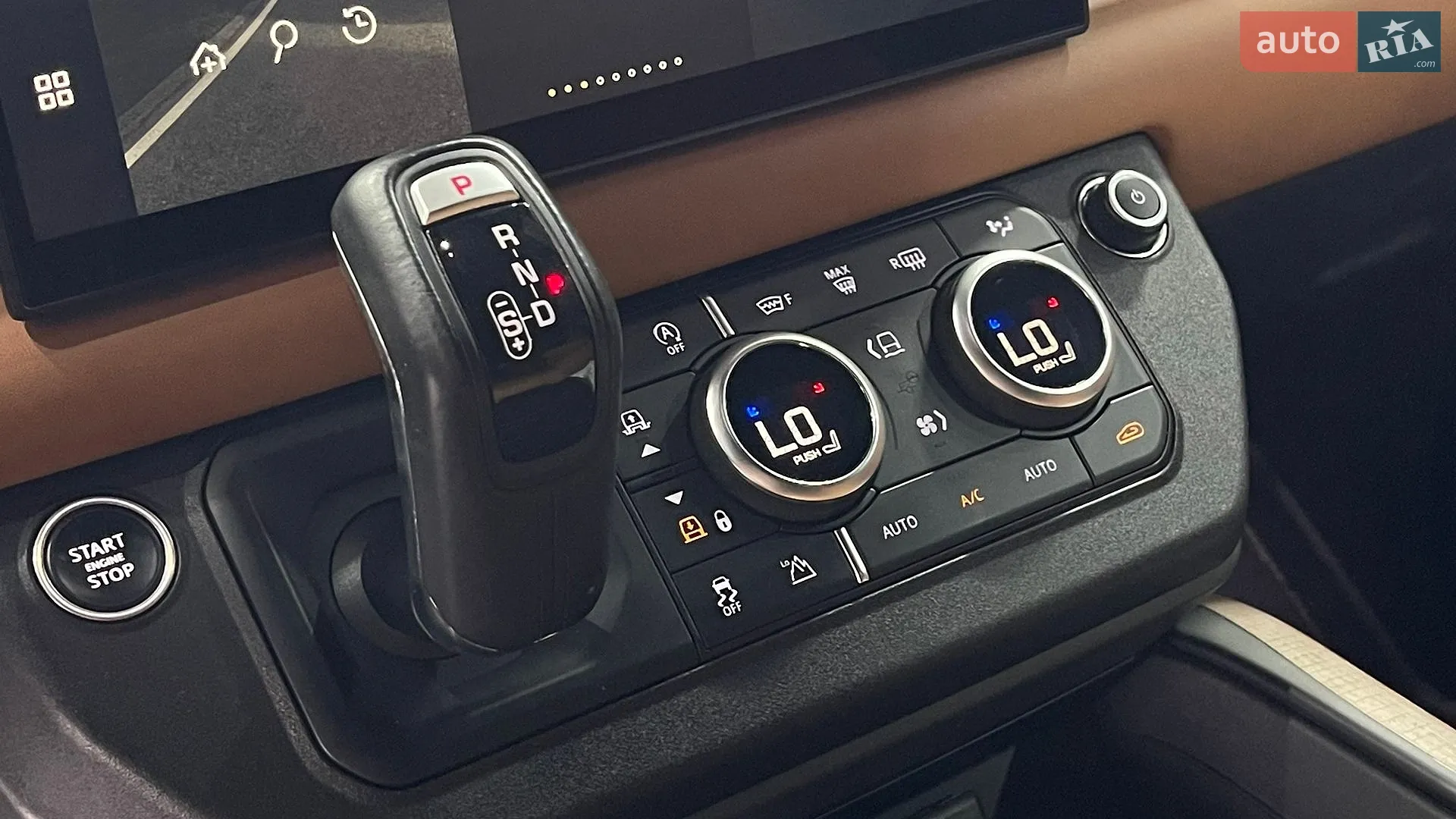 2021 Land Rover Defender - мініатюра 31