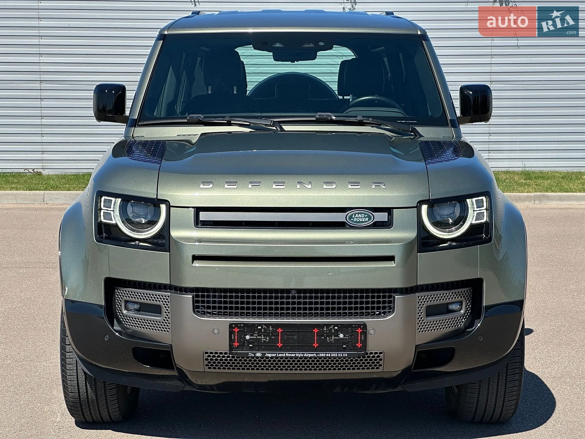 2024 Land Rover Defender - мініатюра 2