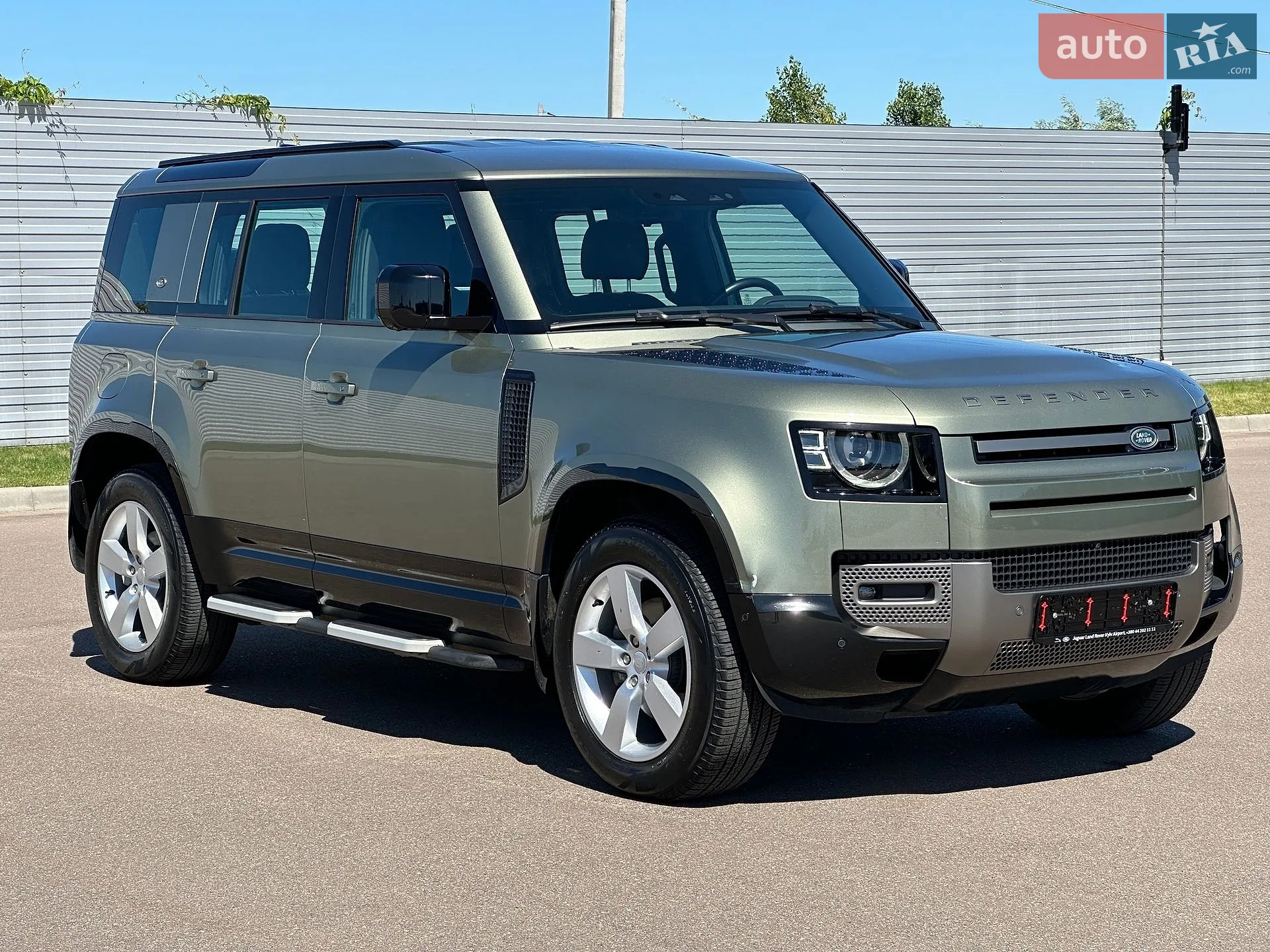 2024 Land Rover Defender - мініатюра 9
