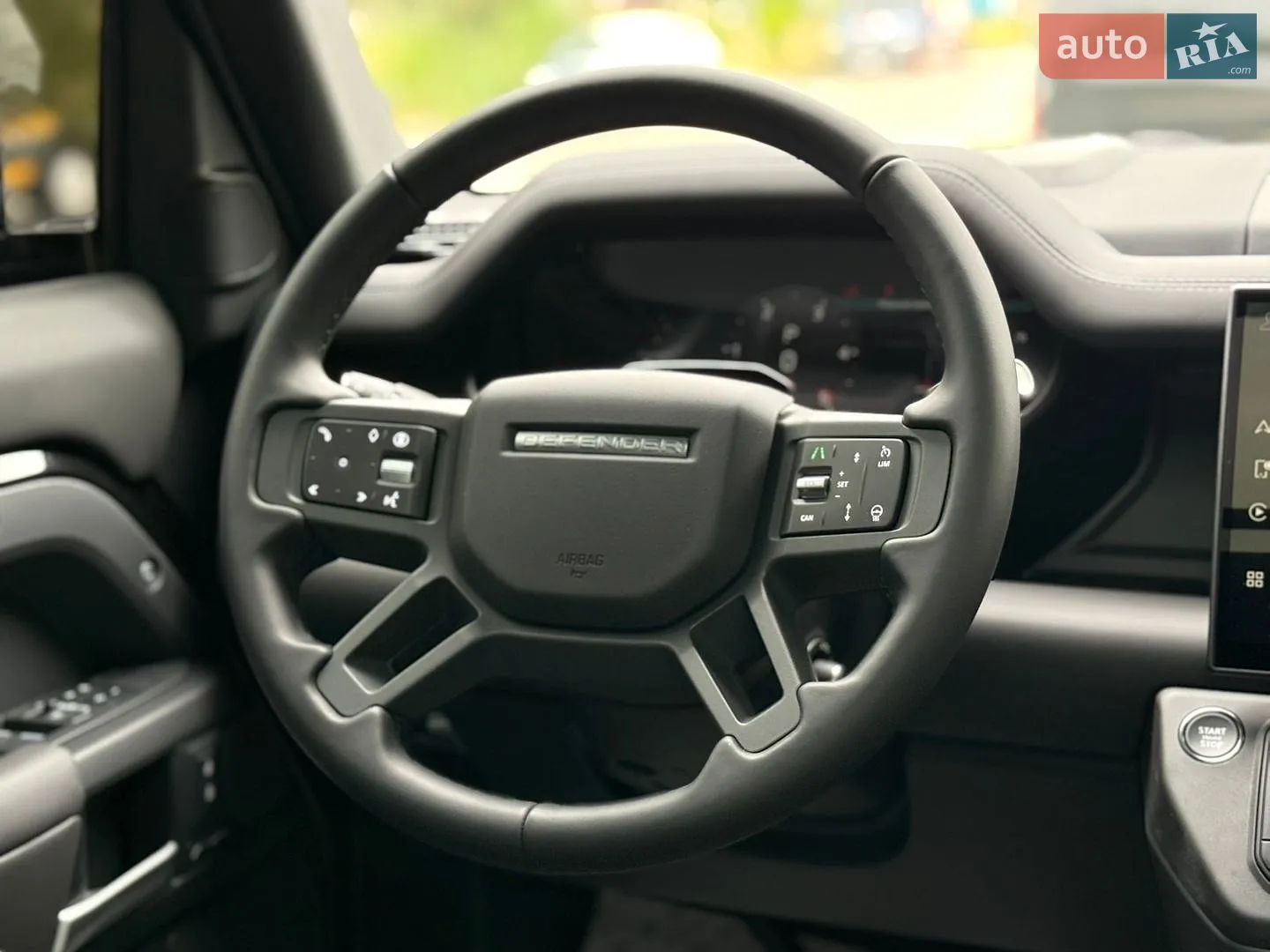2026 Land Rover Defender - мініатюра 46