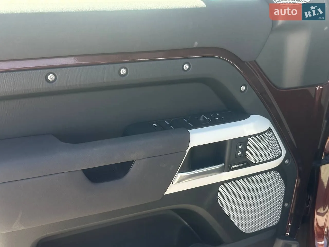 2022 Land Rover Defender - мініатюра 15