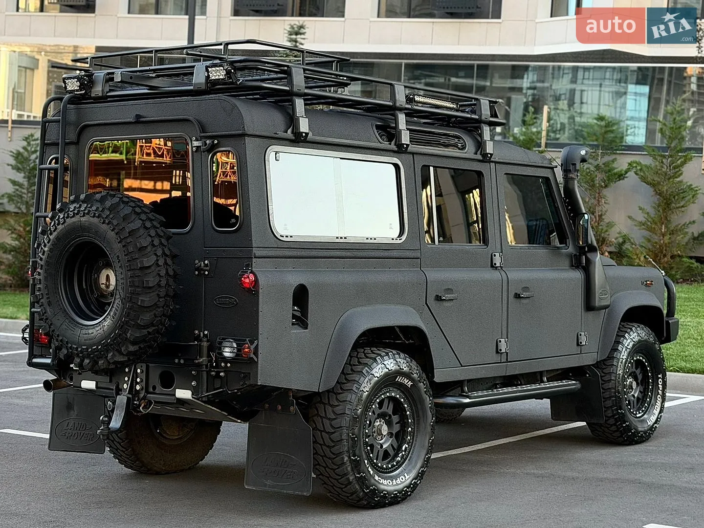 2014 Land Rover Defender - мініатюра 21
