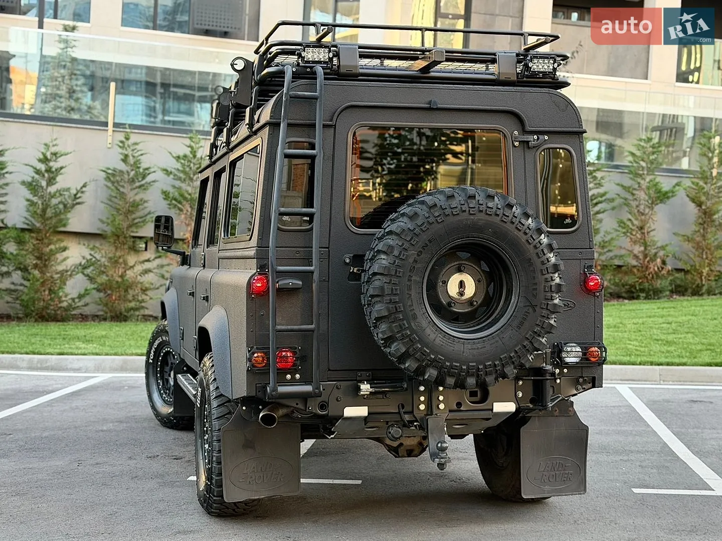 2014 Land Rover Defender - мініатюра 27