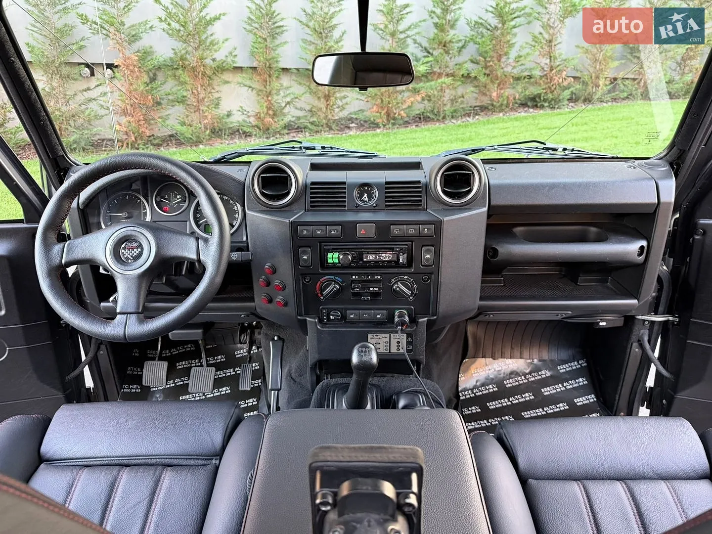 2014 Land Rover Defender - мініатюра 74