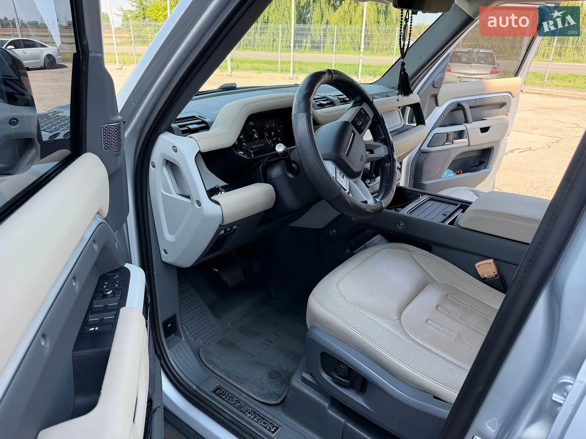 2020 Land Rover Defender - мініатюра 40