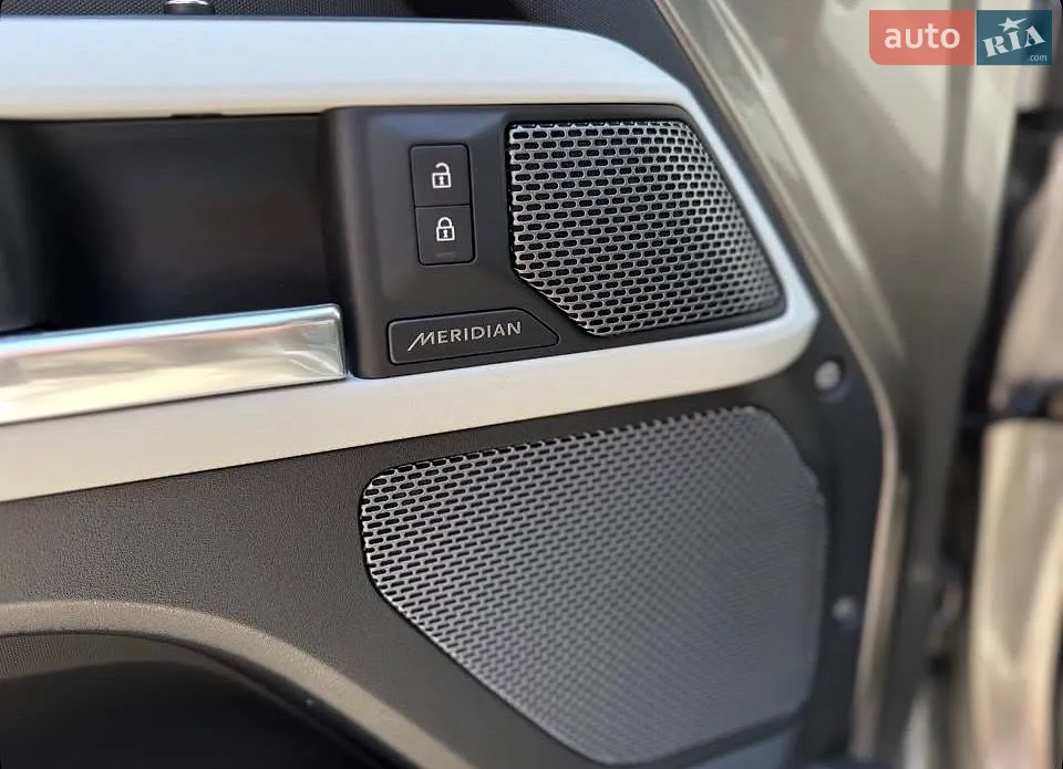 2021 Land Rover Defender - мініатюра 10