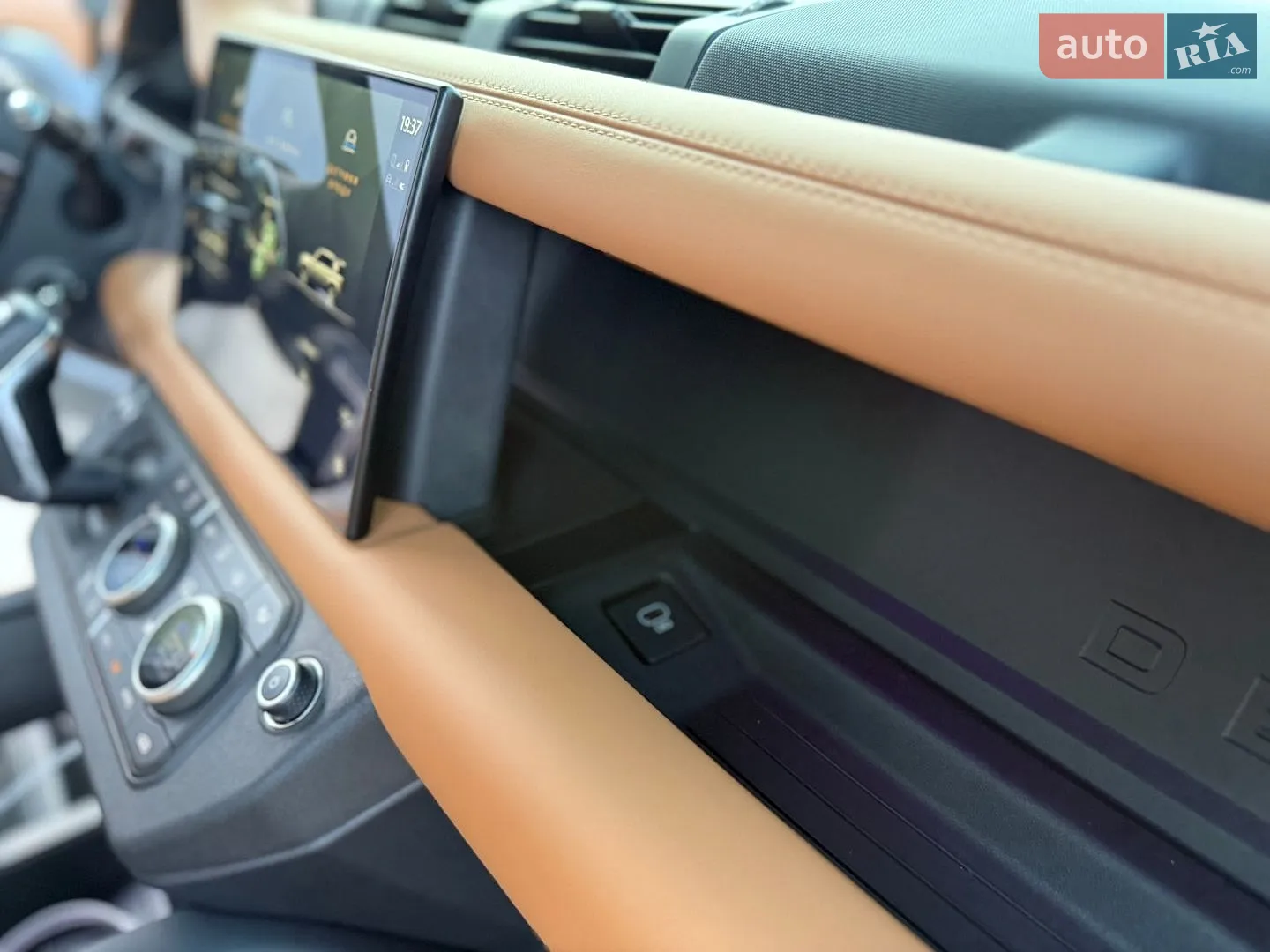 2022 Land Rover Defender - мініатюра 60