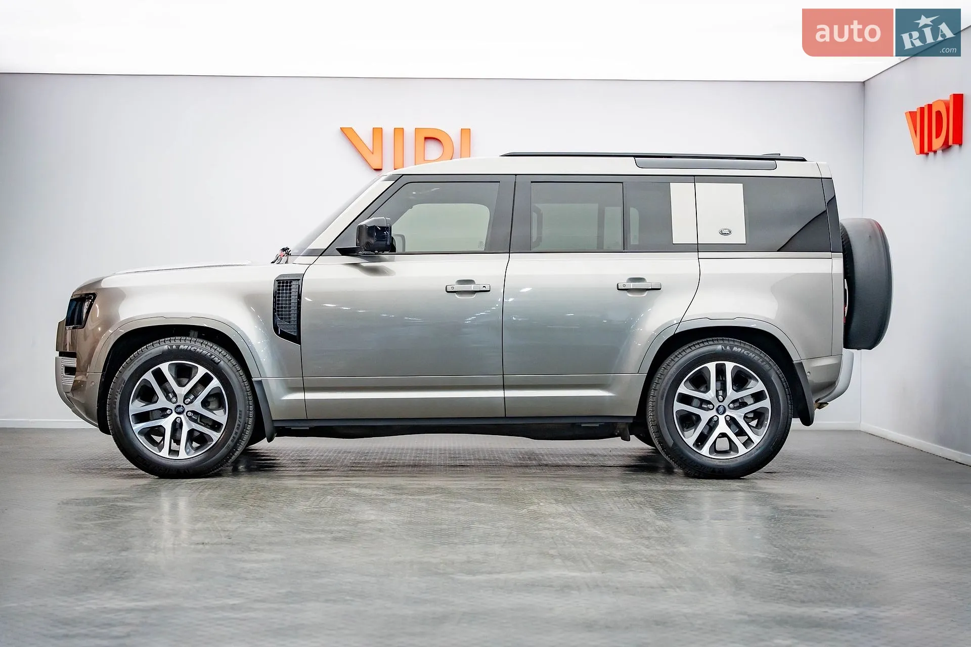 2022 Land Rover Defender - мініатюра 3