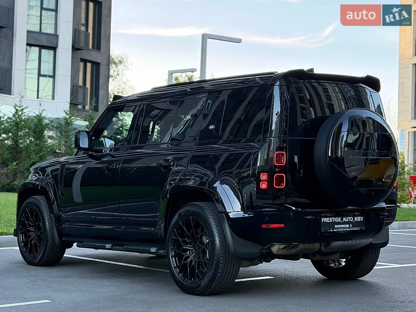 2022 Land Rover Defender - мініатюра 25