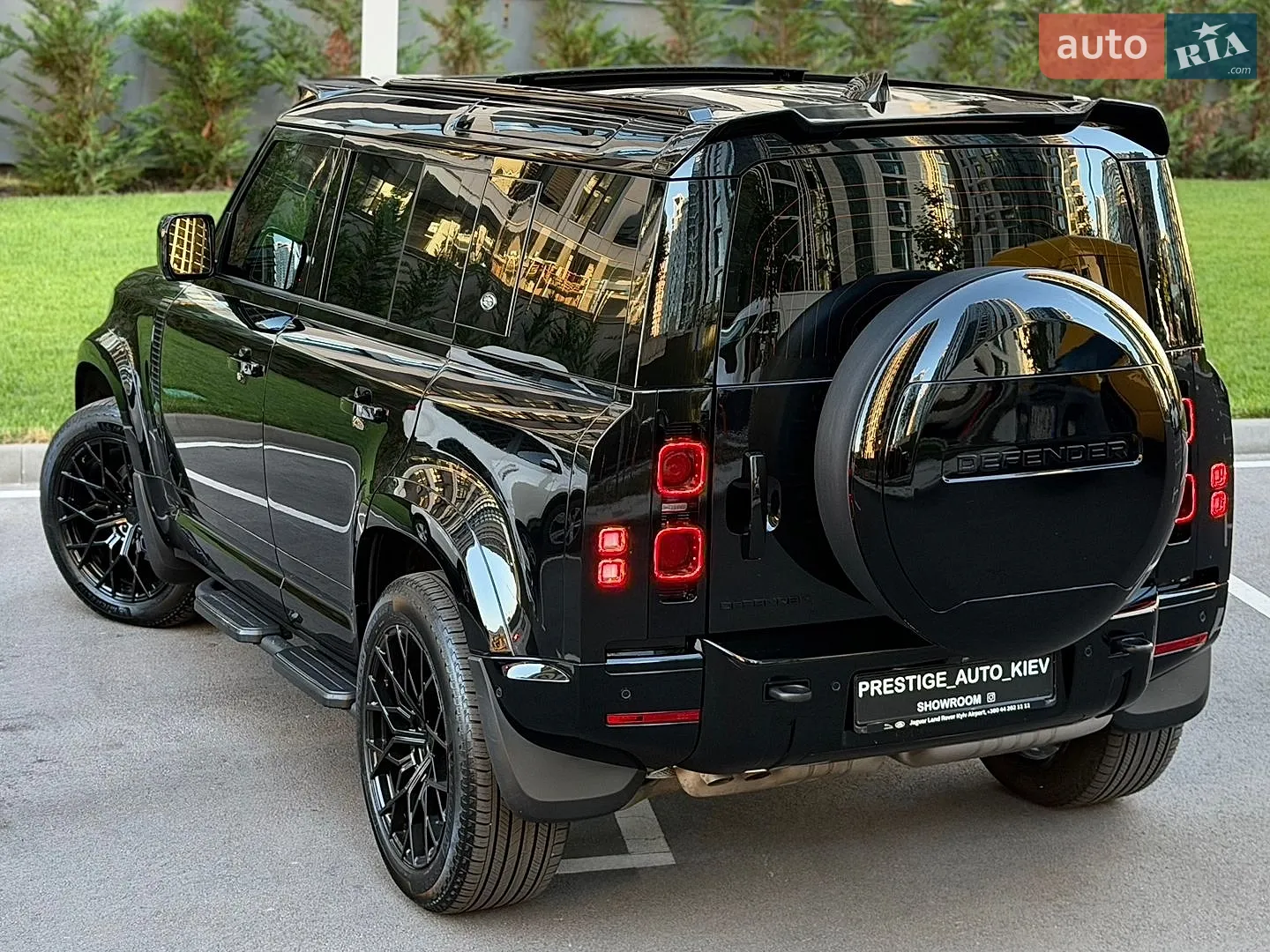 2022 Land Rover Defender - мініатюра 27