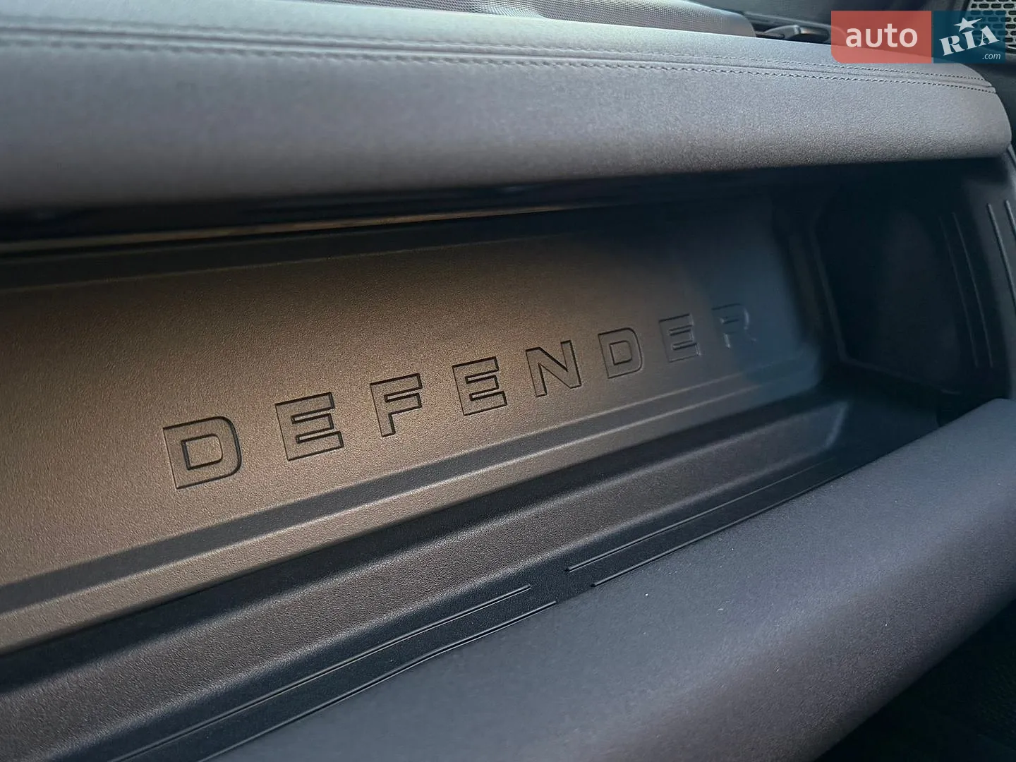 2022 Land Rover Defender - мініатюра 76