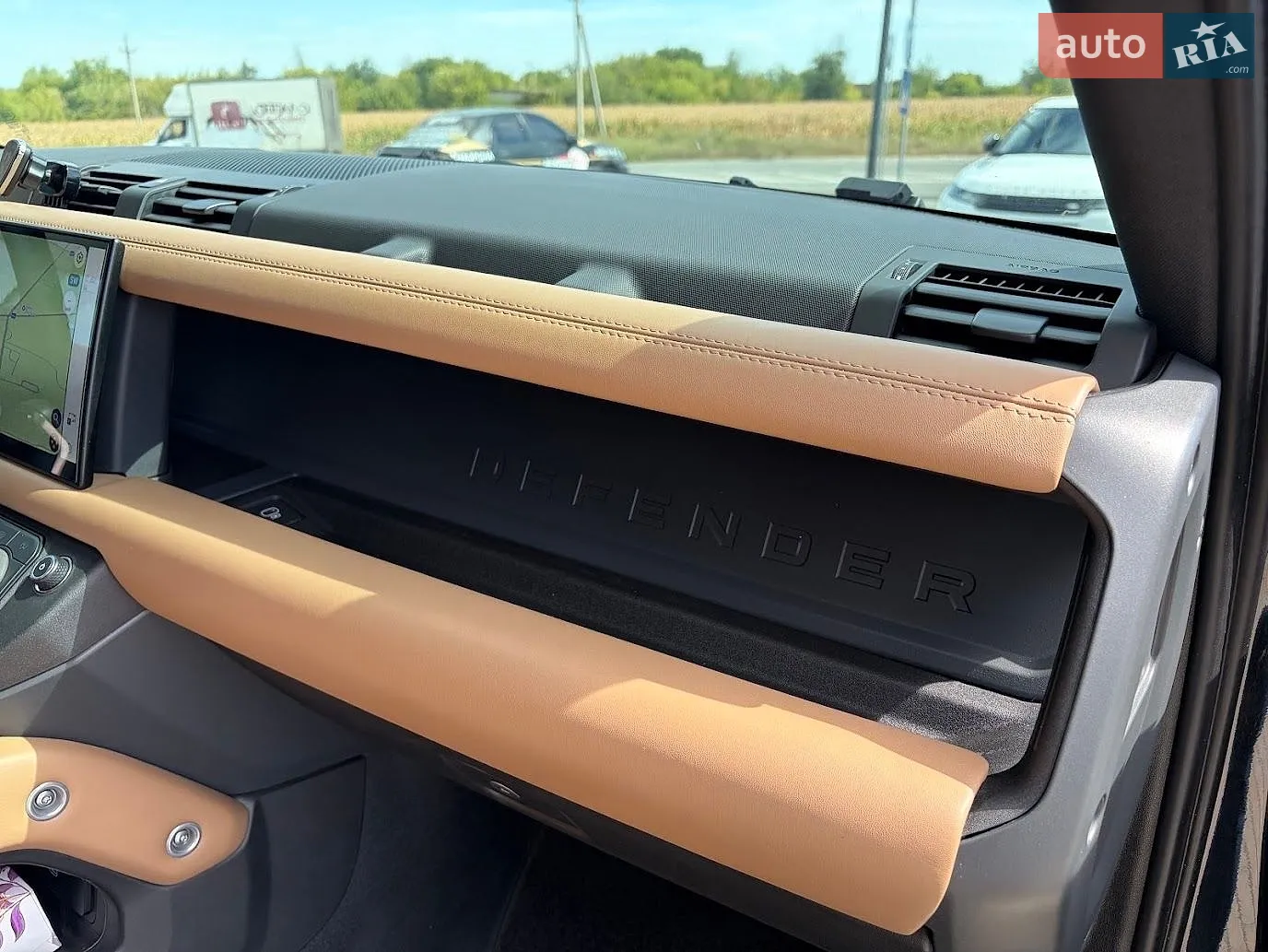 2025 Land Rover Defender - мініатюра 23