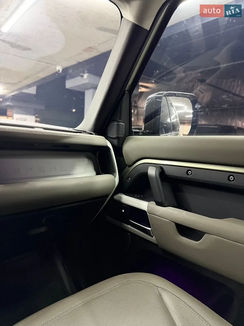 2022 Land Rover Defender - мініатюра 20