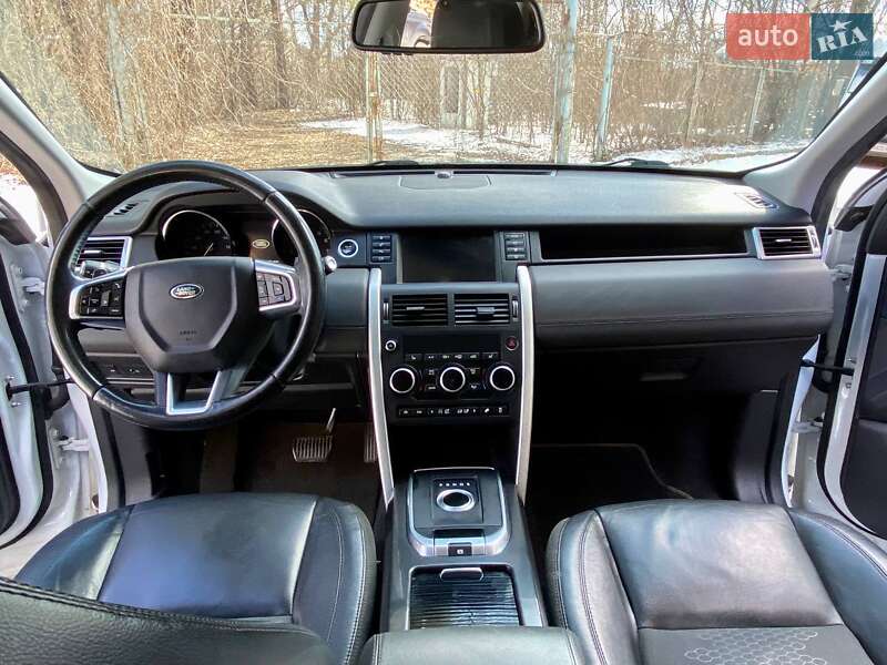 Внедорожник / Кроссовер Land Rover Discovery Sport 2015 в Киеве