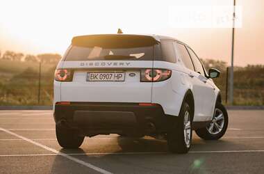 Позашляховик / Кросовер Land Rover Discovery Sport 2016 в Рівному