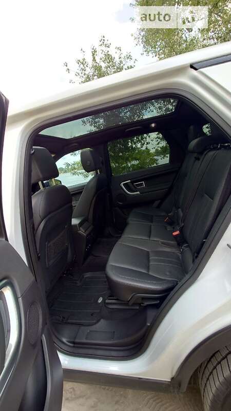 Внедорожник / Кроссовер Land Rover Discovery Sport 2015 в Киеве