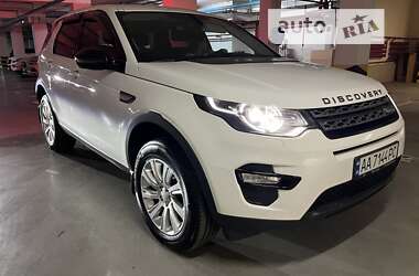 Внедорожник / Кроссовер Land Rover Discovery Sport 2016 в Киеве