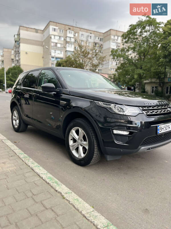 Внедорожник / Кроссовер Land Rover Discovery Sport 2016 в 