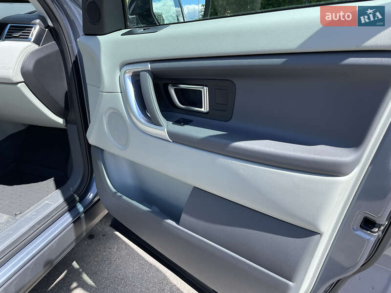 Позашляховик / Кросовер Land Rover Discovery Sport 2018 в Києві