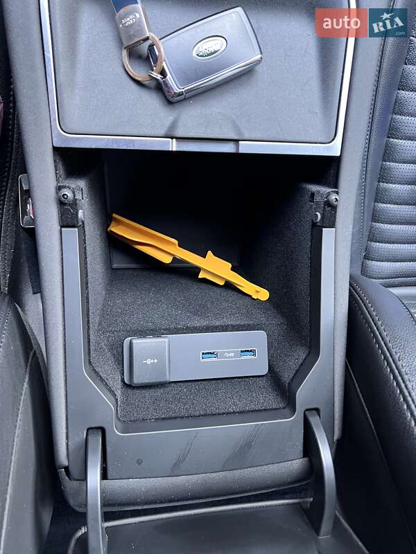 Внедорожник / Кроссовер Land Rover Discovery Sport 2019 в Киеве