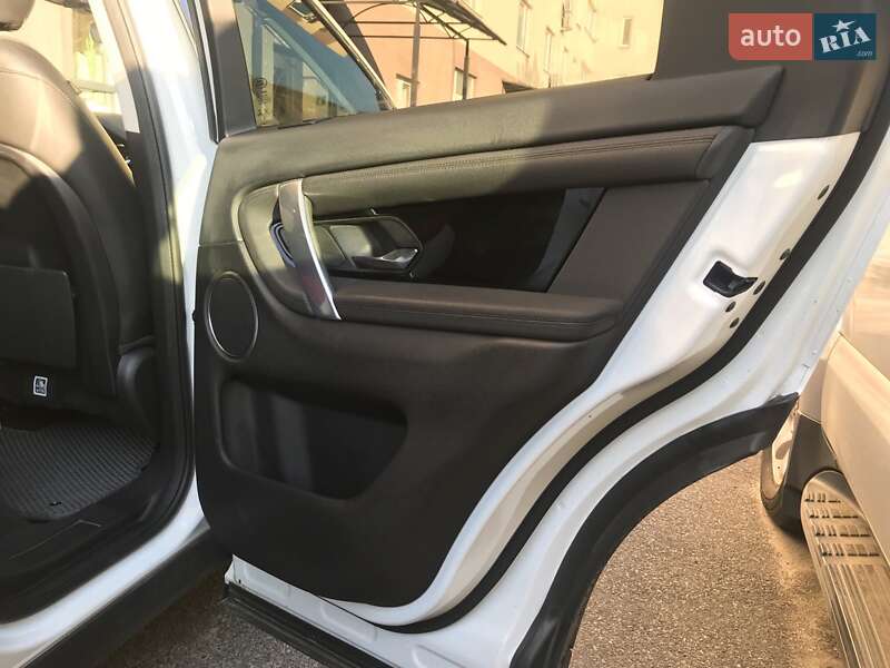 Внедорожник / Кроссовер Land Rover Discovery Sport 2020 в Киеве фото 22 Внедорожник / Кроссовер Land Rover Discovery Sport 2020 в Киеве