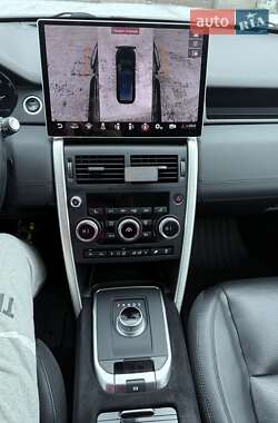 Внедорожник / Кроссовер Land Rover Discovery Sport 2016 в 