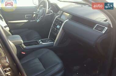 Внедорожник / Кроссовер Land Rover Discovery Sport 2016 в 