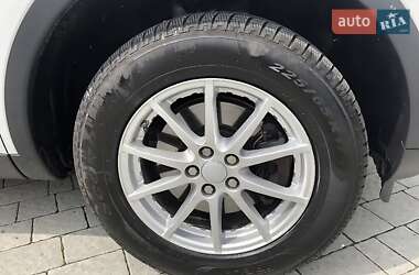 Позашляховик / Кросовер Land Rover Discovery Sport 2018 в 