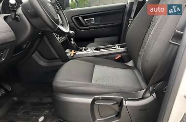 Позашляховик / Кросовер Land Rover Discovery Sport 2018 в 