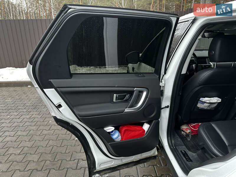 Внедорожник / Кроссовер Land Rover Discovery Sport 2016 в Киеве