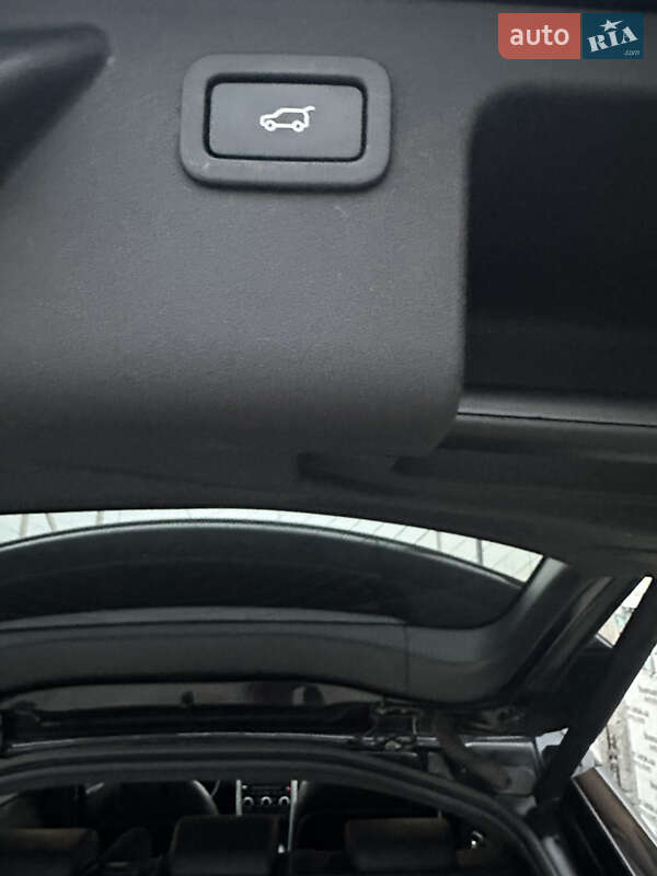 Позашляховик / Кросовер Land Rover Discovery Sport 2016 в Луцьку фото 15 Позашляховик / Кросовер Land Rover Discovery Sport 2016 в Луцьку