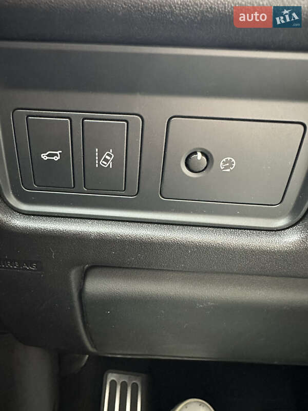 Позашляховик / Кросовер Land Rover Discovery Sport 2016 в Луцьку фото 26 Позашляховик / Кросовер Land Rover Discovery Sport 2016 в Луцьку