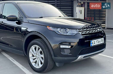 Позашляховик / Кросовер Land Rover Discovery Sport 2017 в 