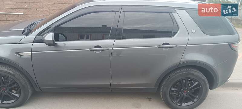 Позашляховик / Кросовер Land Rover Discovery Sport 2015 в 