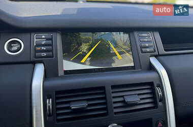 Внедорожник / Кроссовер Land Rover Discovery Sport 2016 в 