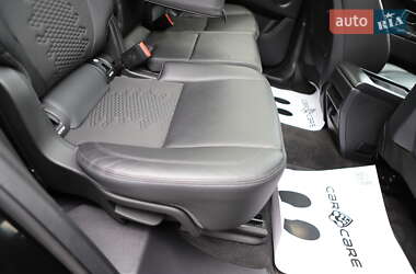 Позашляховик / Кросовер Land Rover Discovery Sport 2020 в 