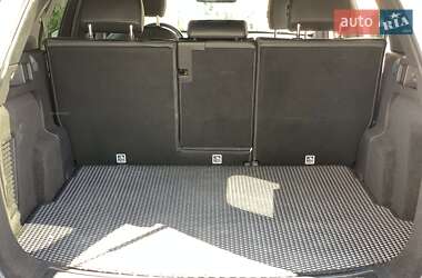 Внедорожник / Кроссовер Land Rover Discovery Sport 2016 в 