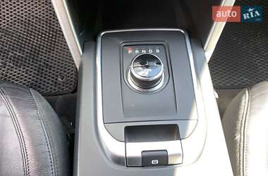Внедорожник / Кроссовер Land Rover Discovery Sport 2016 в 