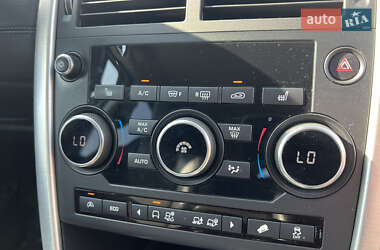 Внедорожник / Кроссовер Land Rover Discovery Sport 2016 в 