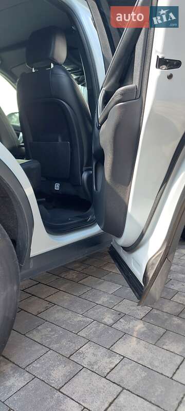 Внедорожник / Кроссовер Land Rover Discovery Sport 2020 в Львове фото 60 Внедорожник / Кроссовер Land Rover Discovery Sport 2020 в Львове