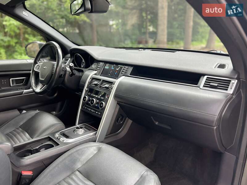 Внедорожник / Кроссовер Land Rover Discovery Sport 2016 в Львове