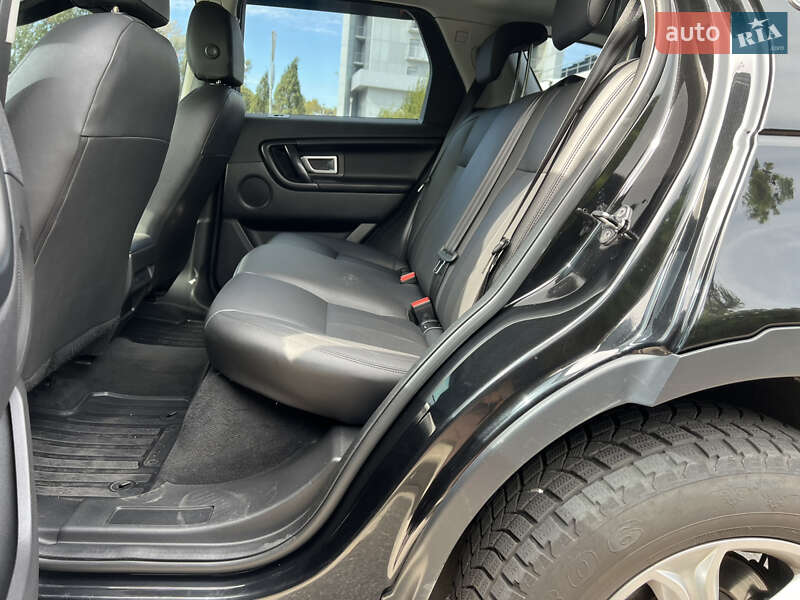 Внедорожник / Кроссовер Land Rover Discovery Sport 2017 в Киеве