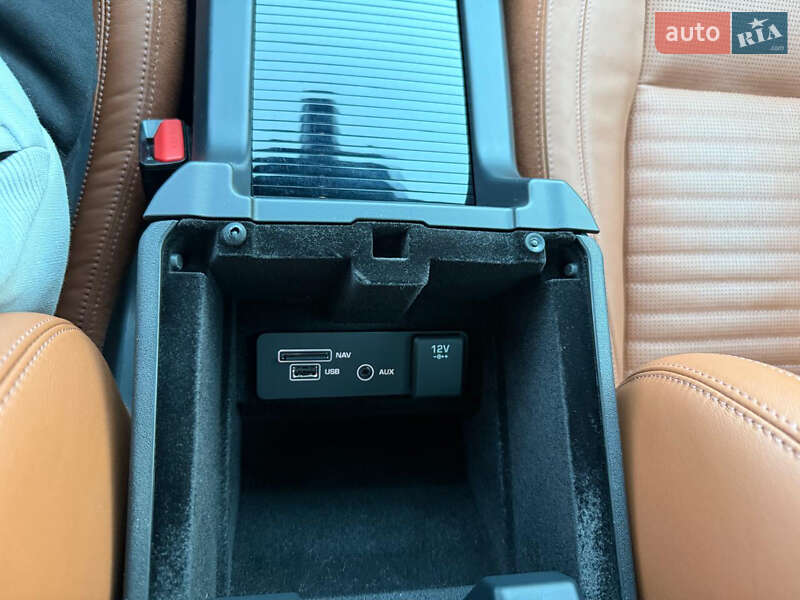 Внедорожник / Кроссовер Land Rover Discovery Sport 2015 в Луцке