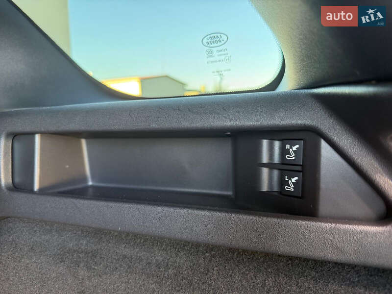 Внедорожник / Кроссовер Land Rover Discovery Sport 2015 в Луцке