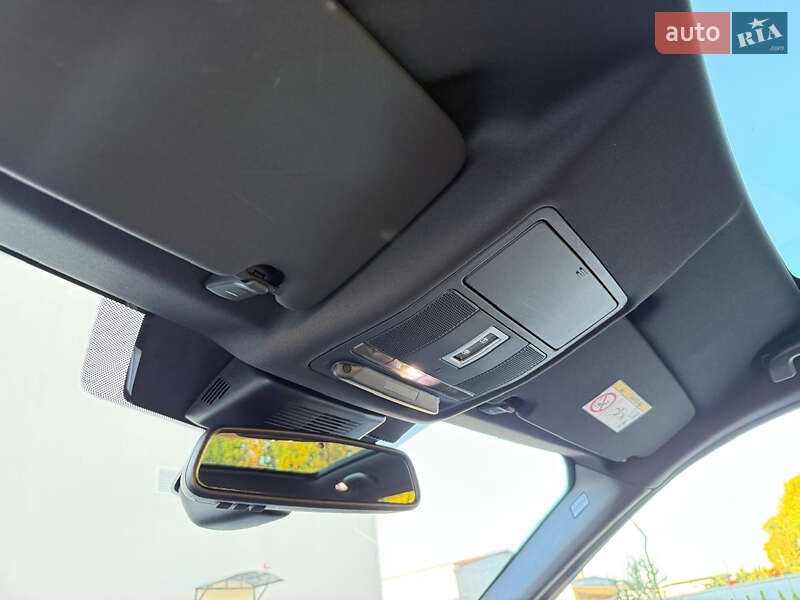 Внедорожник / Кроссовер Land Rover Discovery Sport 2015 в Луцке