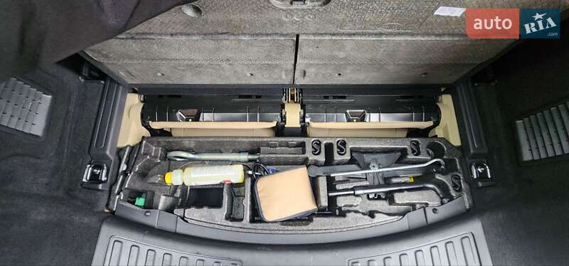 Позашляховик / Кросовер Land Rover Discovery Sport 2015 в Івано-Франківську