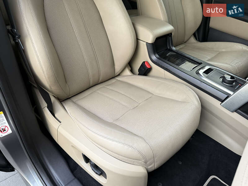 Позашляховик / Кросовер Land Rover Discovery Sport 2016 в Дрогобичі