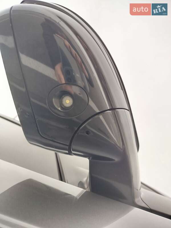 Позашляховик / Кросовер Land Rover Discovery Sport 2016 в Києві фото 10 Позашляховик / Кросовер Land Rover Discovery Sport 2016 в Києві